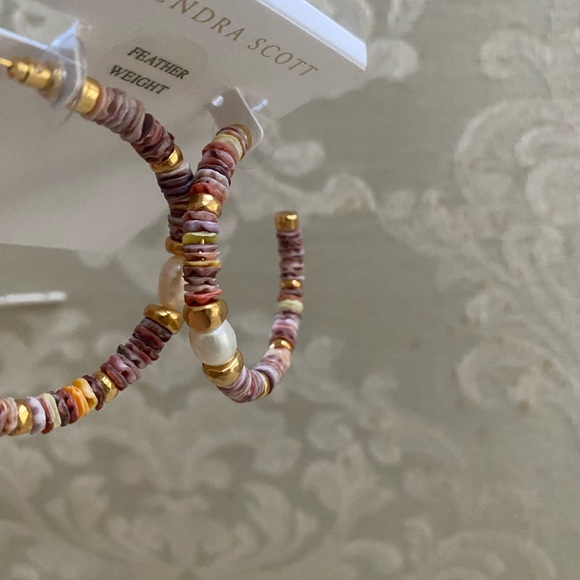 Kendra Scott Lila Hoop NWT - Picture 8 of 8